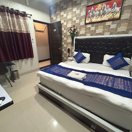 Hotel Ankit Near Assi Ghat Bénarès Extérieur photo